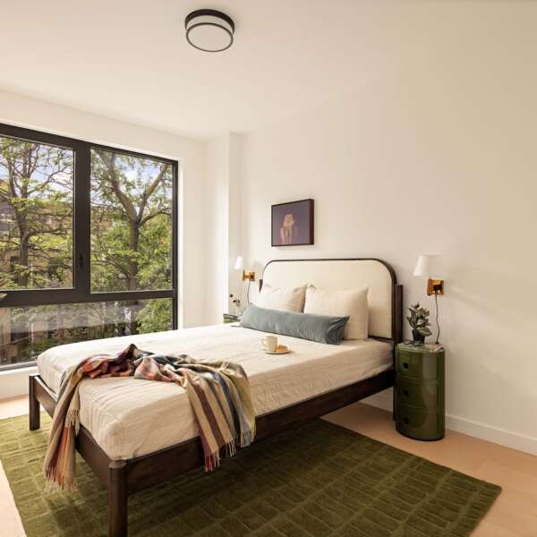 194_Bainbridge_St_308_05