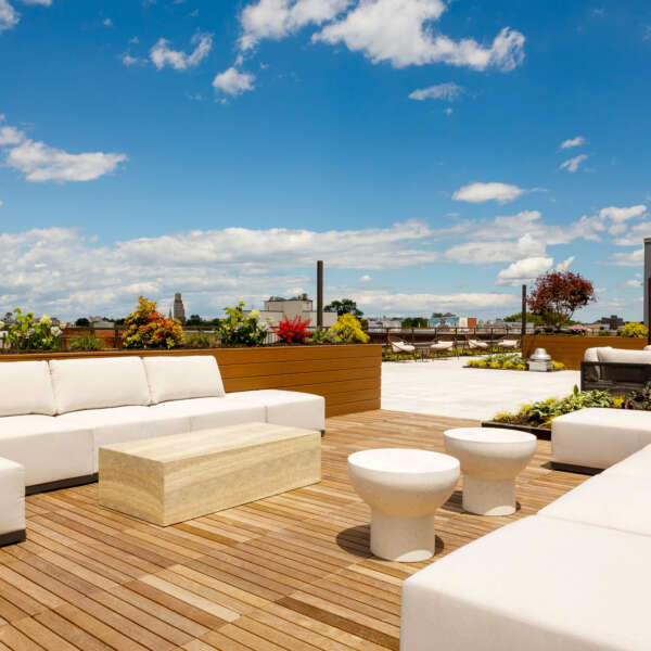 194_Bainbridge_St_Roof_10
